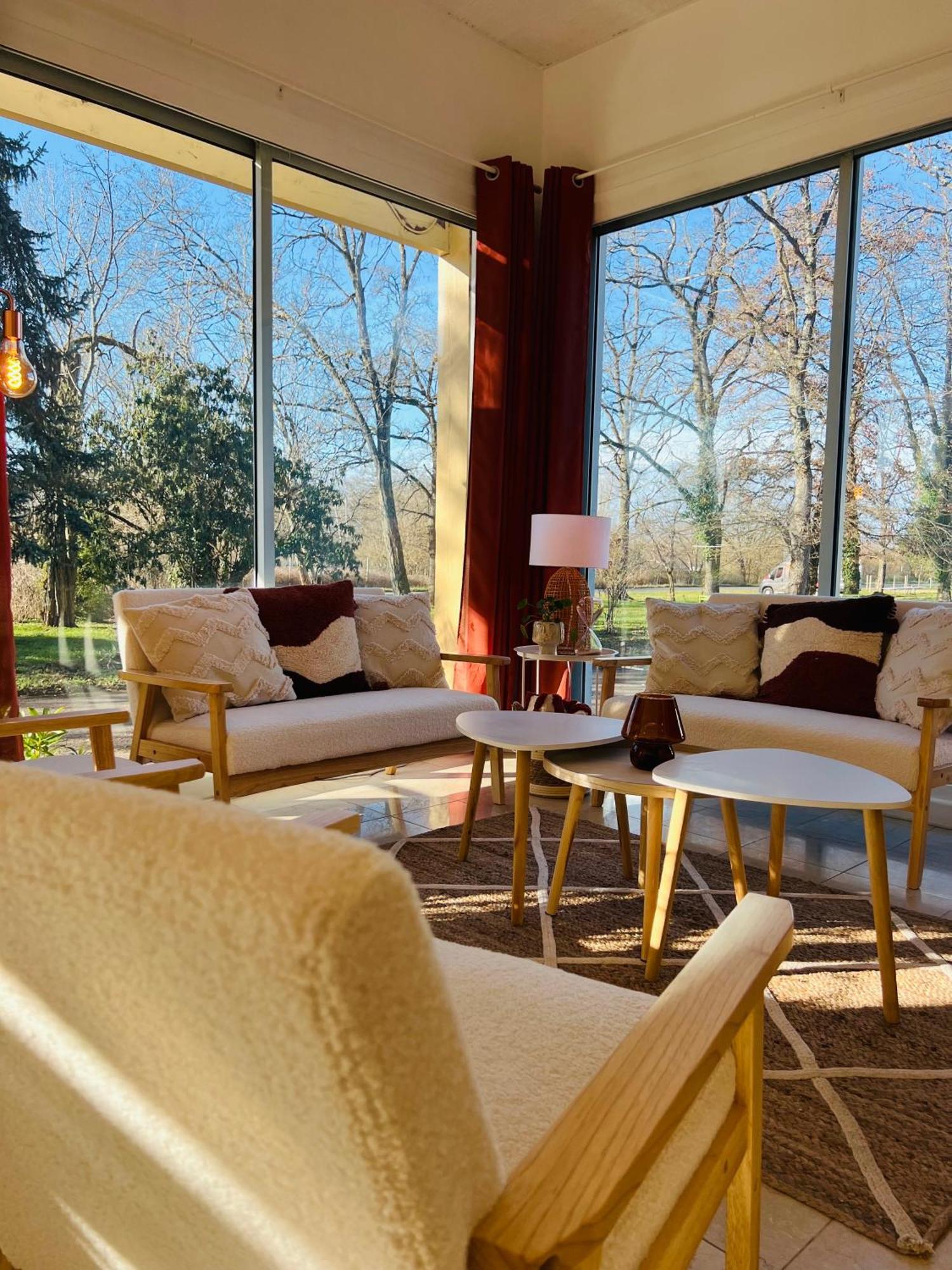 Motel Les Broussailles Mesves-sur-Loire Buitenkant foto