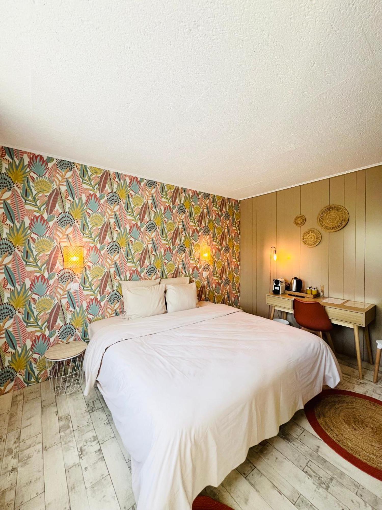 Motel Les Broussailles Mesves-sur-Loire Buitenkant foto