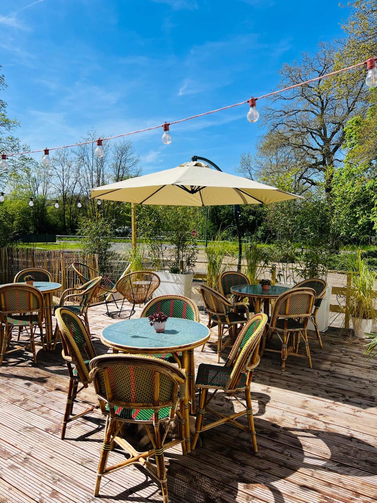 Motel Les Broussailles Mesves-sur-Loire Buitenkant foto