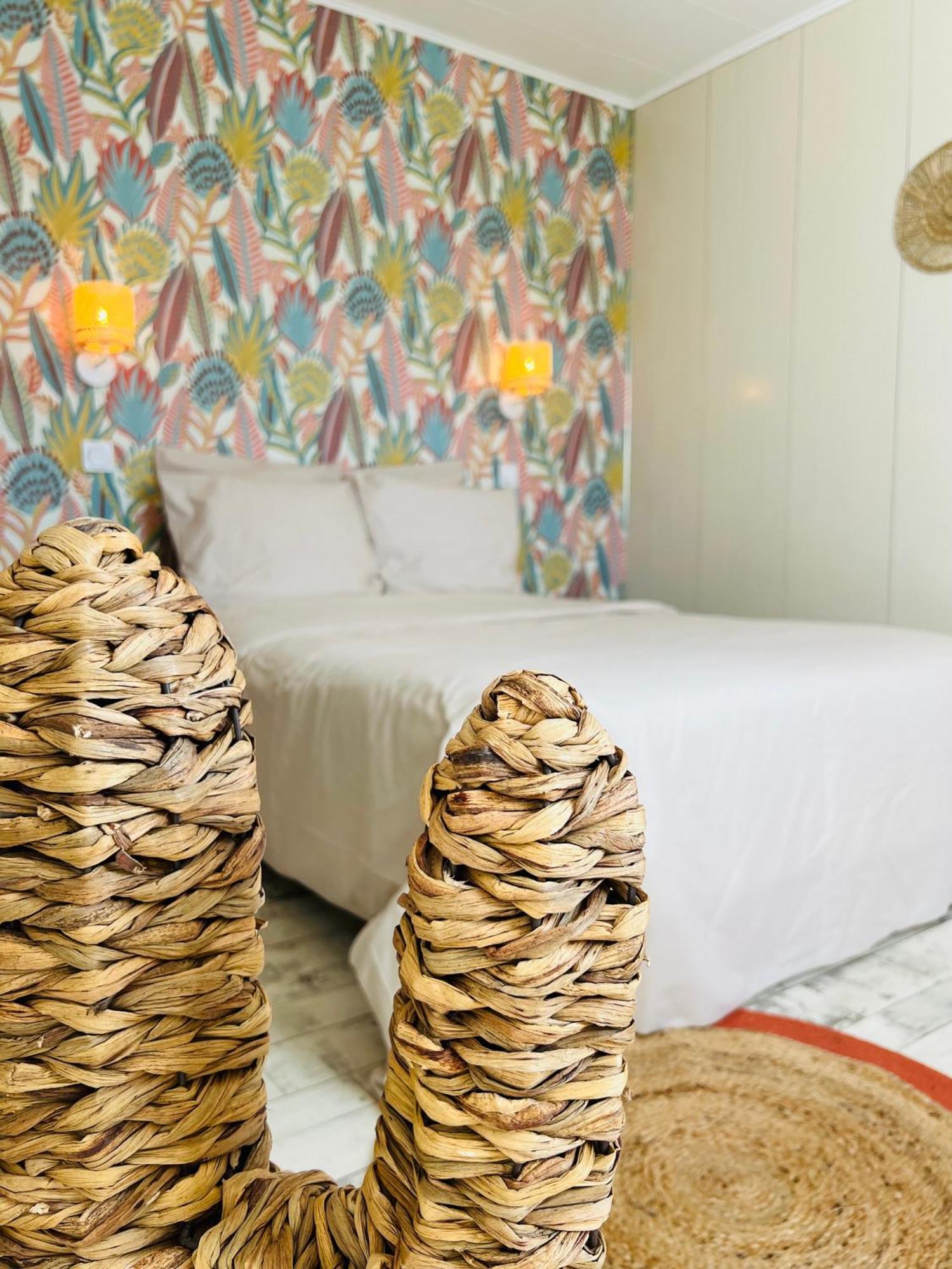 Motel Les Broussailles Mesves-sur-Loire Buitenkant foto