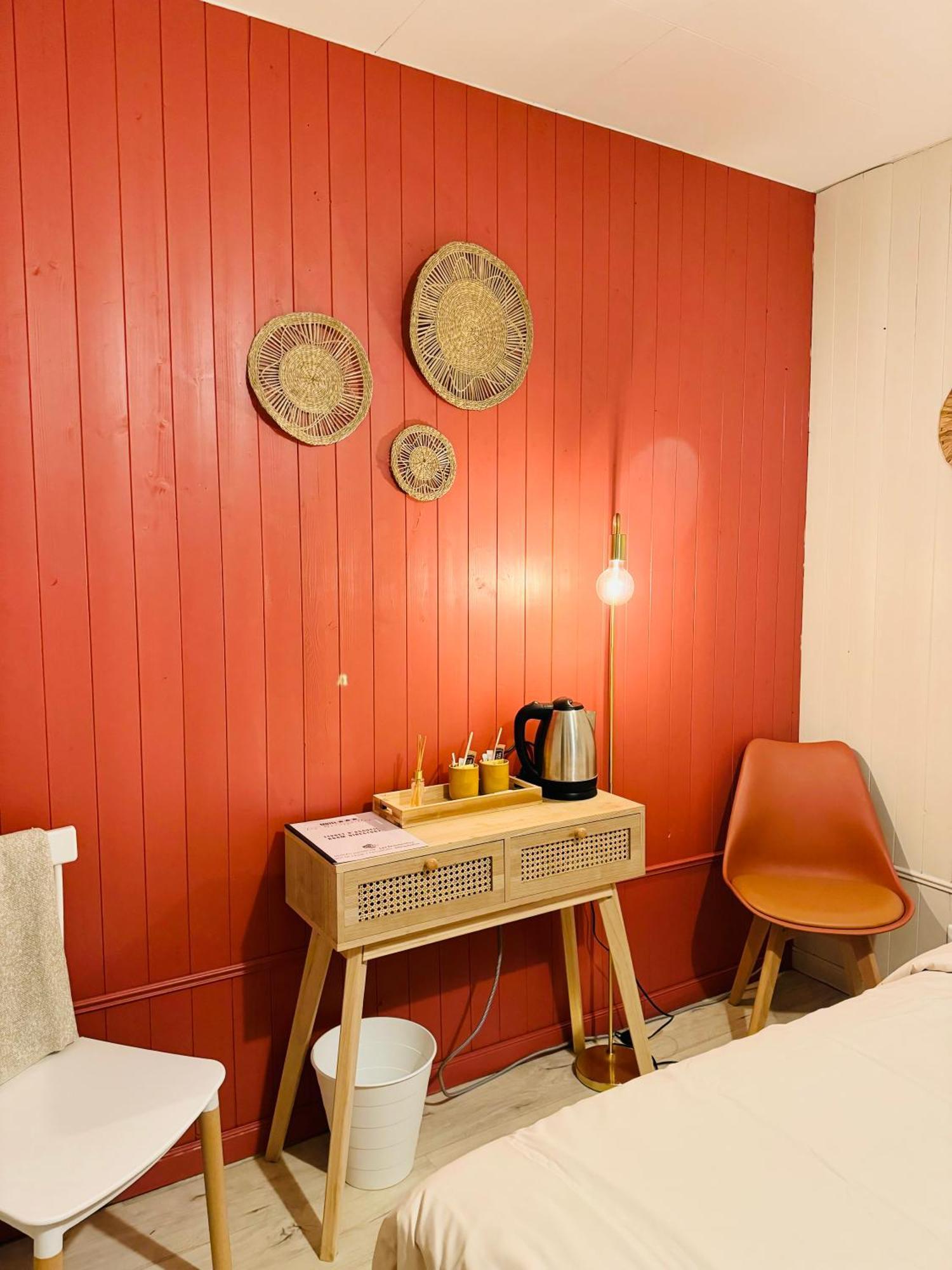 Motel Les Broussailles Mesves-sur-Loire Buitenkant foto